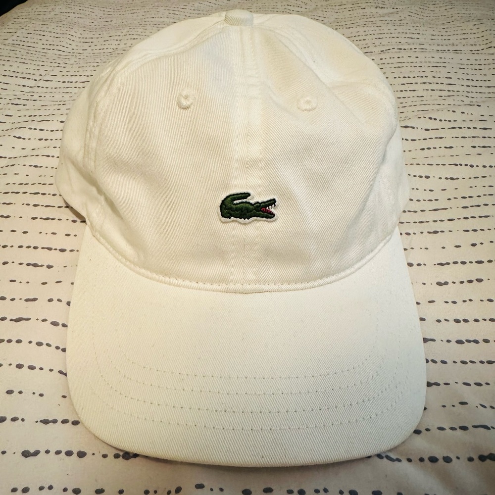 Lacoste white hat with adjustable snap back brown leather